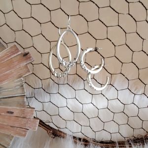 2 pair silver earrings with rinestones